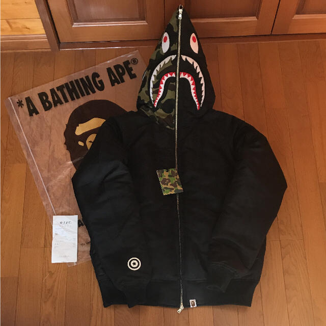 A BATHING APE - a bathing ape shark hoodie down jacketの通販 by ...