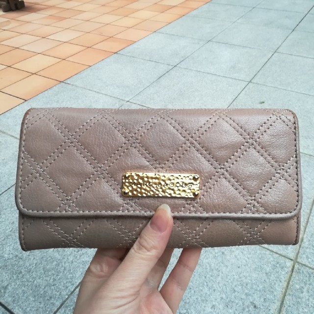 MARC JACOBS(マークジェイコブス)のバービーちゃん様専用　マークジェイコブス　長財布 レディースのファッション小物(財布)の商品写真