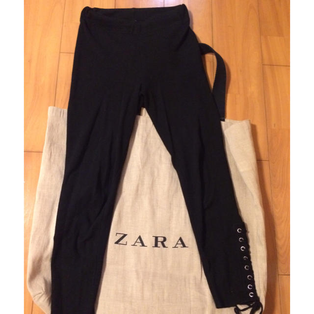 ZARA(ザラ)のZARA レースアップニットレギンス レディースのレッグウェア(レギンス/スパッツ)の商品写真