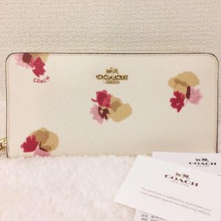 コーチ(COACH)の新品♡COACH フラワー長財布♡(財布)