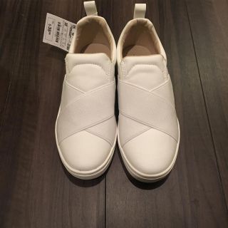 ザラキッズ(ZARA KIDS)の新品ＺＡＲＡキッズ ホワイトスニーカー 20〜21センチ(スニーカー)