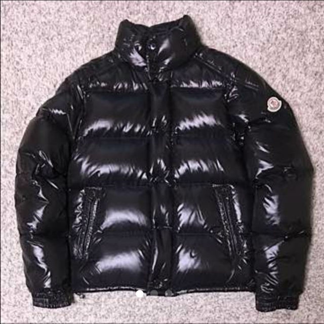 MONCLER(モンクレール)のMONCLERンクレールEVERエバー メンズのジャケット/アウター(ダウンジャケット)の商品写真