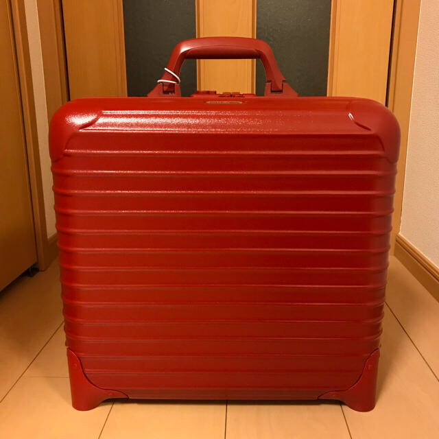 RIMOWA(リモワ)のリモワスーツケース メンズのバッグ(トラベルバッグ/スーツケース)の商品写真