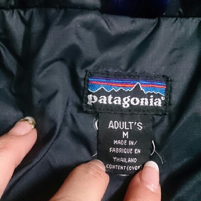 patagonia(パタゴニア)のpatagonia パタゴニア パフボール プルオーバー 黒 M  メンズのジャケット/アウター(ブルゾン)の商品写真