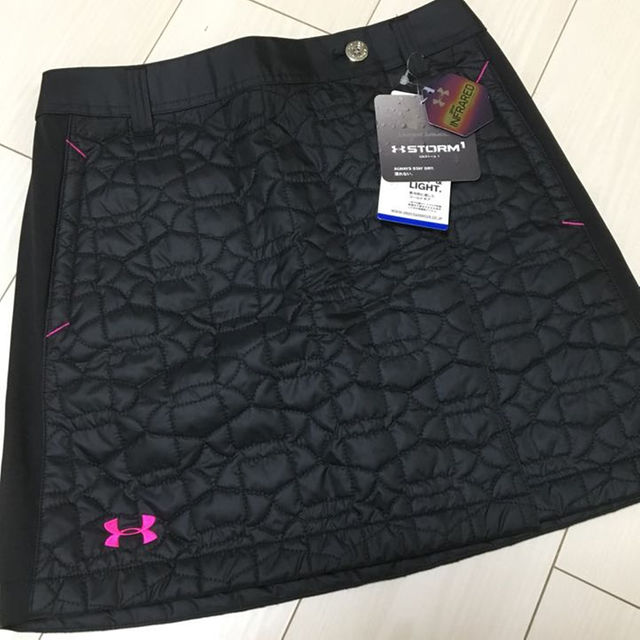 UNDER ARMOUR(アンダーアーマー)のアンダーアーマー 女性用 防水防風 storm Sサイズ 新品 未使用 タグ付き レディースのスカート(その他)の商品写真