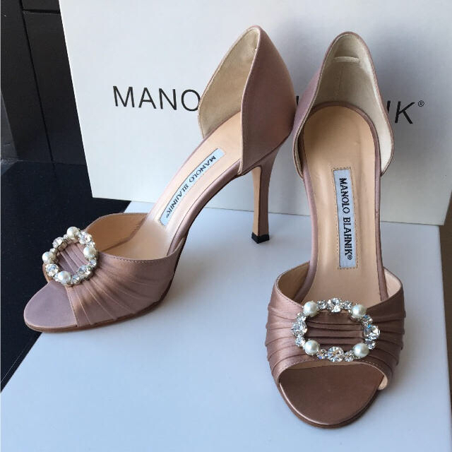 MANOLO BLAHNIK - マノロブラニク オープントゥパンプス ピンクの+