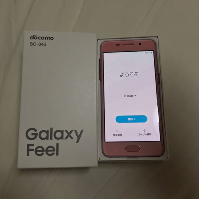 docomoGalaxy Feel SC-04JピンクSIMロック解除一括購入 スマホ/家電/カメラのスマートフォン/携帯電話(スマートフォン本体)の商品写真