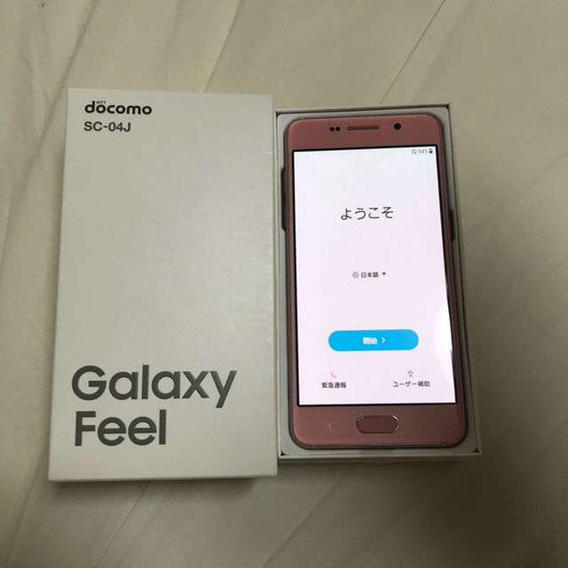 docomoGalaxy Feel SC-04JピンクSIMロック解除一括購入 スマホ/家電/カメラのスマートフォン/携帯電話(スマートフォン本体)の商品写真