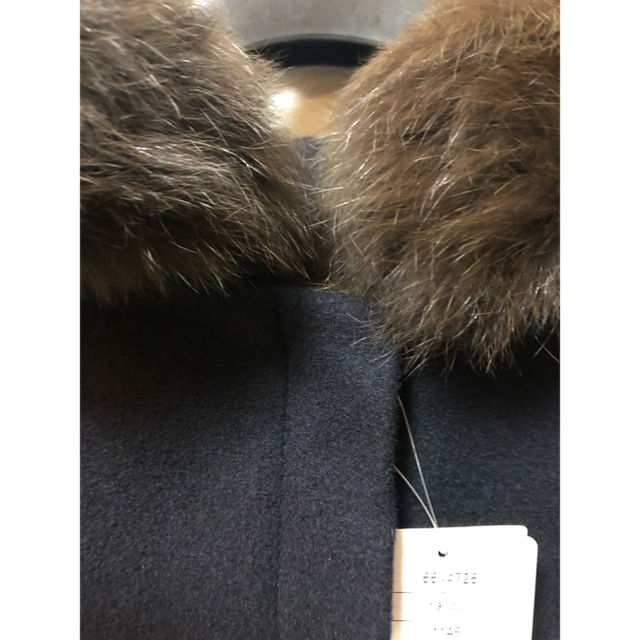 ASTORIA ODIER(アストリアオディール)の新品未使用 FOXファーウール混コート ネイビー×ブラウンファー レディースのジャケット/アウター(毛皮/ファーコート)の商品写真