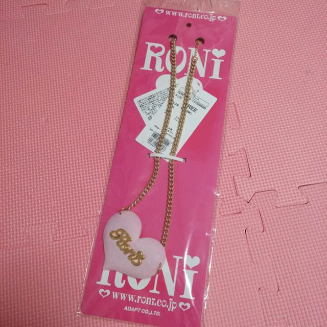 新品　RONI ★ ハートネックレス