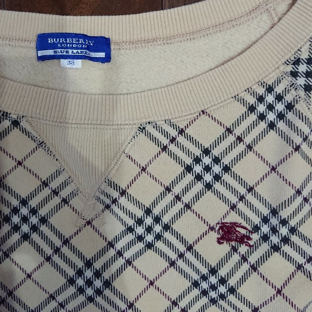 BURBERRY BLUE LABEL(バーバリーブルーレーベル)のLOVEちゃん様専用❗値下げBURBERRY トレーナー スエット 38 裏起毛 レディースのトップス(トレーナー/スウェット)の商品写真