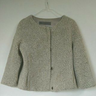 ザラ(ZARA)の◆売約済◆ZARA *もこもこグレーショートコート(ノーカラージャケット)