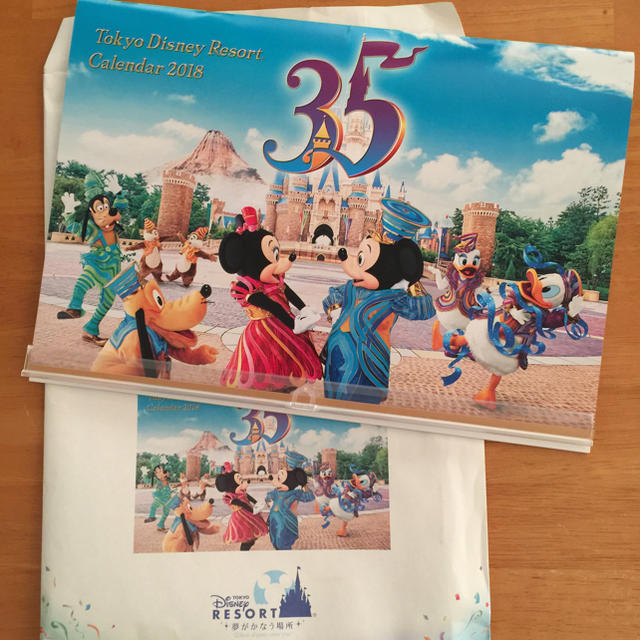 Disney(ディズニー)の2018 ディズニーカレンダー インテリア/住まい/日用品の文房具(カレンダー/スケジュール)の商品写真
