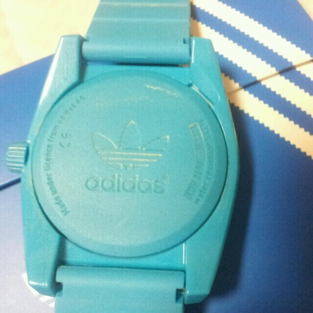 adidas(アディダス)の値下げ！！！adidas 腕時計 レディースのファッション小物(腕時計)の商品写真