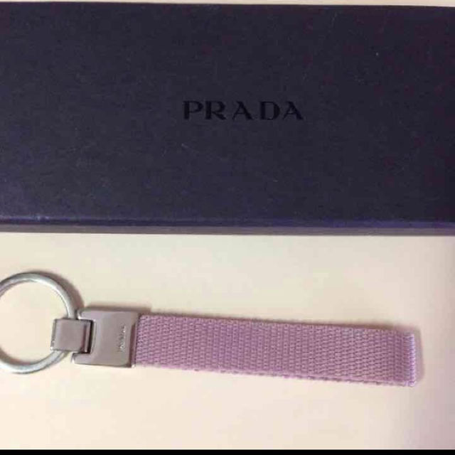 PRADA(プラダ)のプラダ 未使用キーチェーン レディースのファッション小物(その他)の商品写真