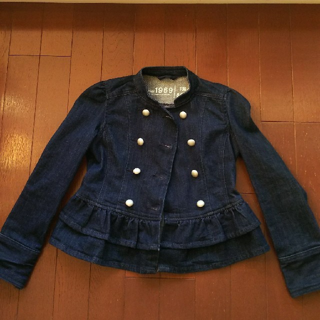 GAP Kids(ギャップキッズ)のデニムジャケット キッズ/ベビー/マタニティのキッズ服女の子用(90cm~)(ジャケット/上着)の商品写真