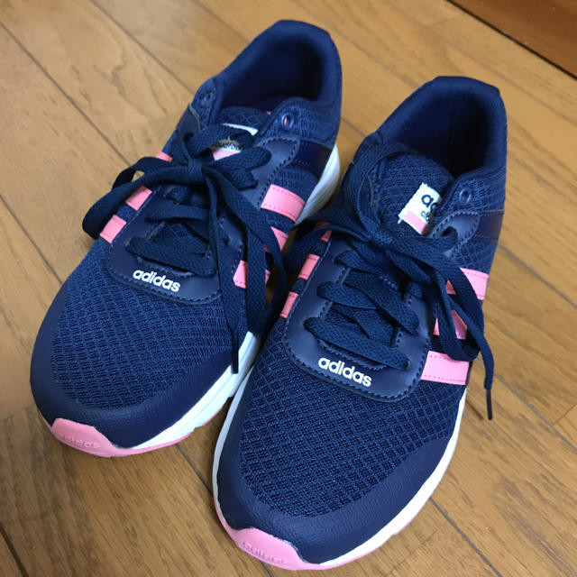 Adidas 新品同様 Adidas スニーカー 23 紺 ピンクの通販 By なお S Shop アディダスならラクマ