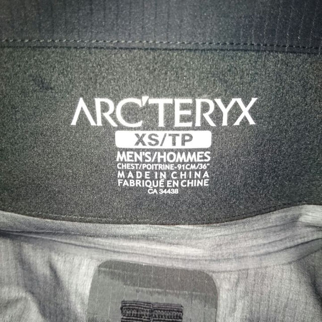 ARC'TERYX(アークテリクス)の激レア XS アークテリクス シータ メンズのジャケット/アウター(マウンテンパーカー)の商品写真
