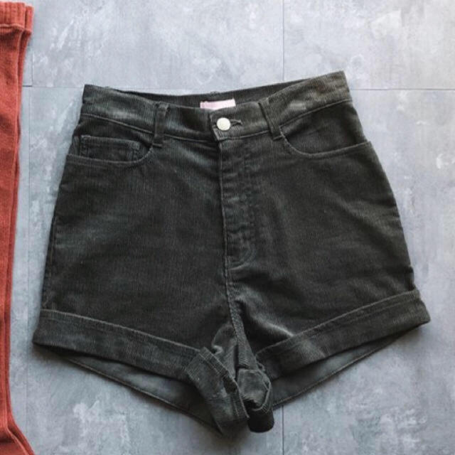 juemiのHigh-Waisted Corduroy Shortsレディース