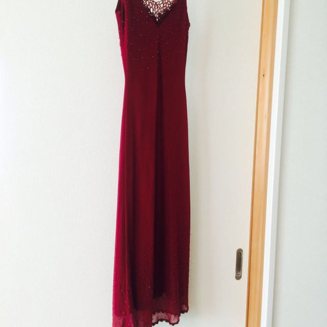 ワインレッドのロングドレス レディースのフォーマル/ドレス(その他ドレス)の商品写真