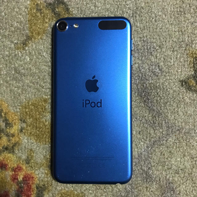 iPod touch(アイポッドタッチ)のiPod touch6世代 スマホ/家電/カメラのスマートフォン/携帯電話(スマートフォン本体)の商品写真