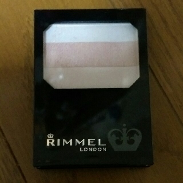 RIMMEL(リンメル)のリンメル ブレンドカラー ハイライター010 コスメ/美容のベースメイク/化粧品(フェイスカラー)の商品写真