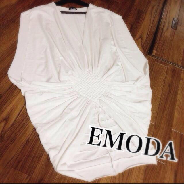 EMODA(エモダ)のEMODA♡トップス レディースのトップス(カットソー(半袖/袖なし))の商品写真