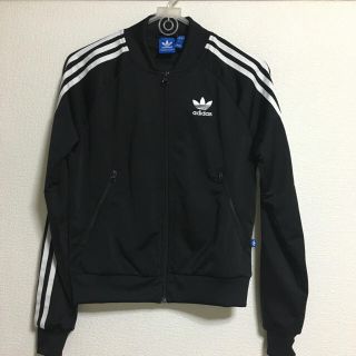 アディダス(adidas)のadidas(パーカー)