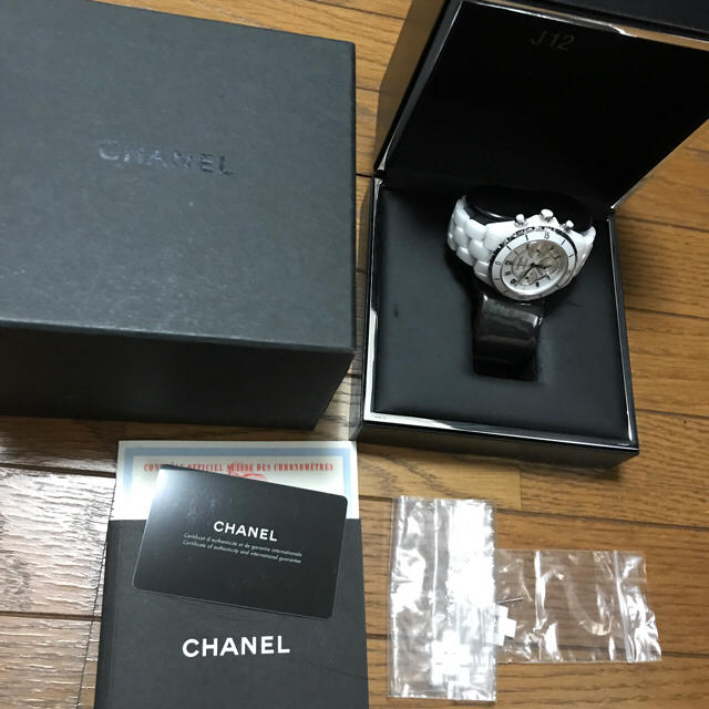 CHANEL(シャネル)の正規品 美品！ CHANEL J12 クロノメンズ メンズの時計(腕時計(アナログ))の商品写真