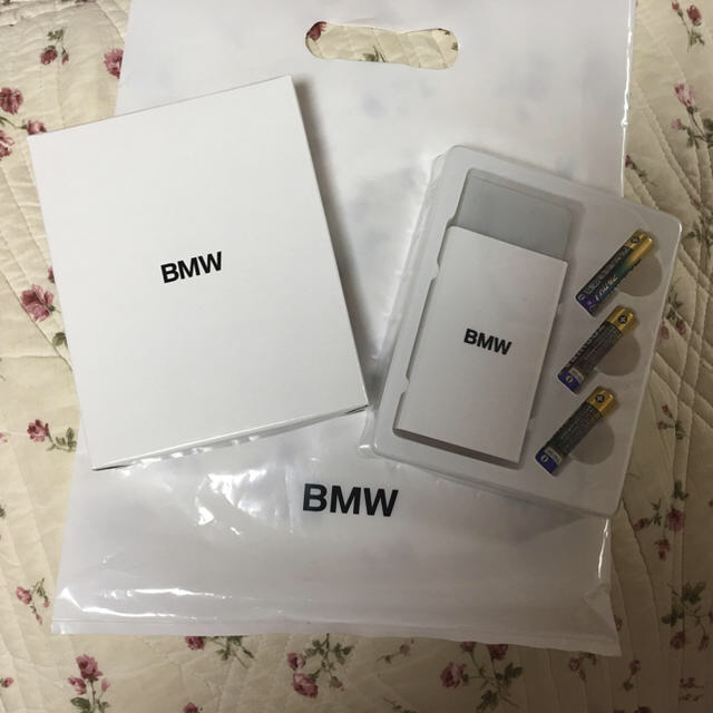 BMW(ビーエムダブリュー)のお値下げ！激レア！BMW×OSRAM  オリジナルLEDライト エンタメ/ホビーのコレクション(ノベルティグッズ)の商品写真