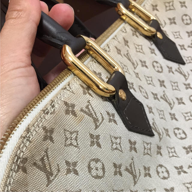 LOUIS VUITTON(ルイヴィトン)のルイヴィトン アルマ ロン カーキ レディースのバッグ(ハンドバッグ)の商品写真