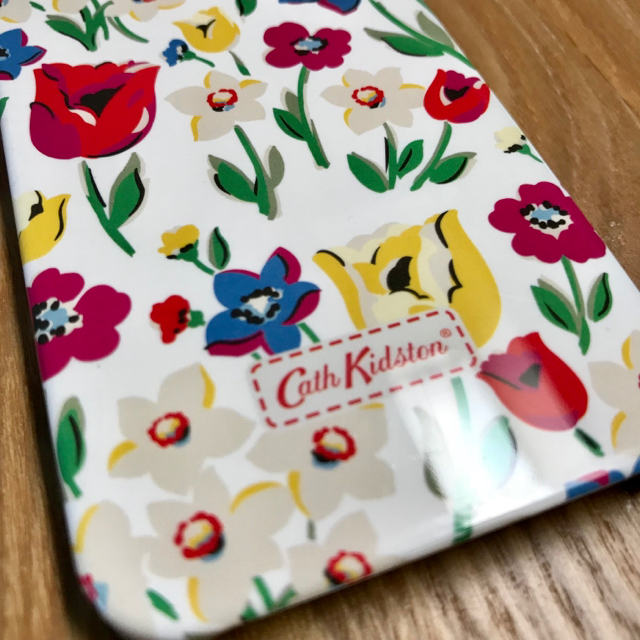 Cath Kidston(キャスキッドソン)の【値下げ】Cath Kidston iPhone 5/5S/SE ケース スマホ/家電/カメラのスマホアクセサリー(iPhoneケース)の商品写真