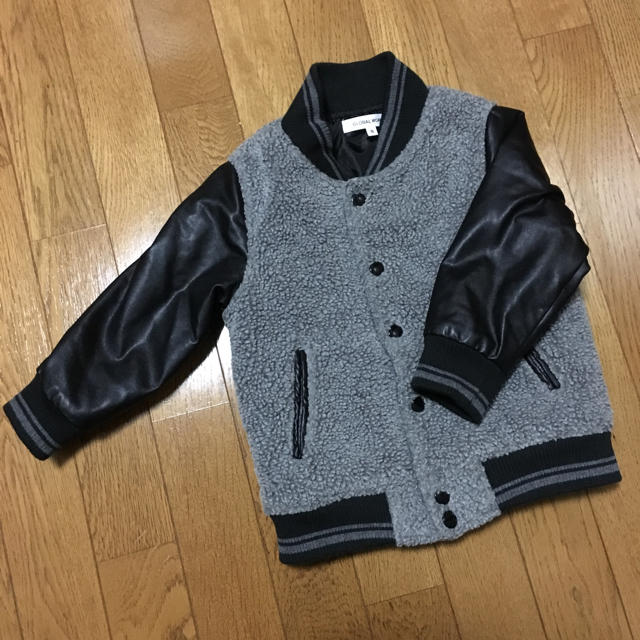 GLOBAL WORK(グローバルワーク)のpigya様ご専用☆キッズ☆ボア&レザー スタジャン キッズ/ベビー/マタニティのキッズ服男の子用(90cm~)(ジャケット/上着)の商品写真