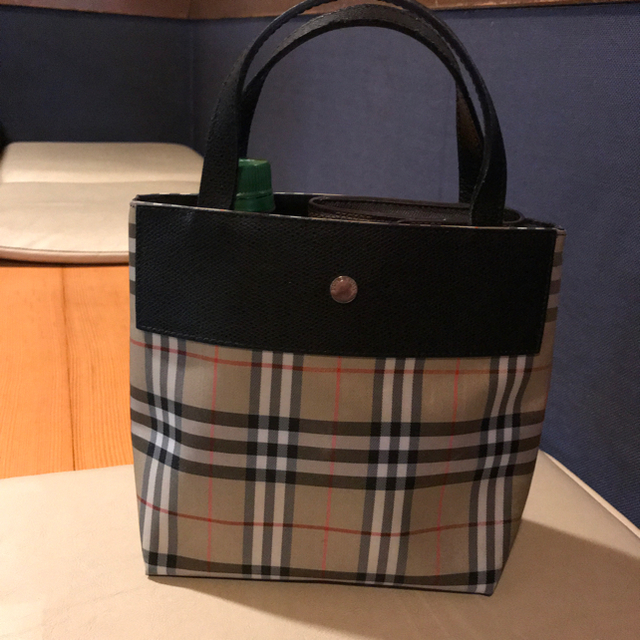 BURBERRY - 新品 タグなし バーバリー ミニバッグ‼️の通販 by ゆき