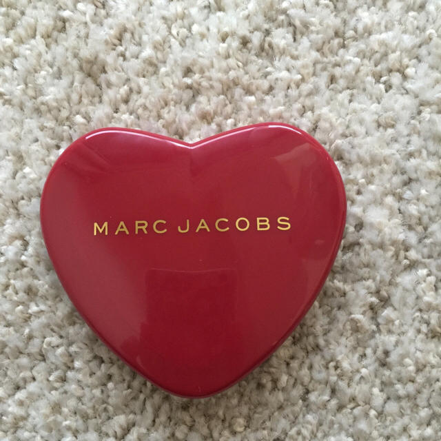 MARC JACOBS(マークジェイコブス)の新品♡MARC JACOBS マークジェイコブス ハート型ダブルミラー レディースのファッション小物(その他)の商品写真
