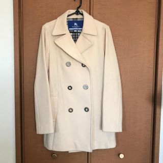 バーバリーブルーレーベル(BURBERRY BLUE LABEL)のPコート ホワイト(ピーコート)