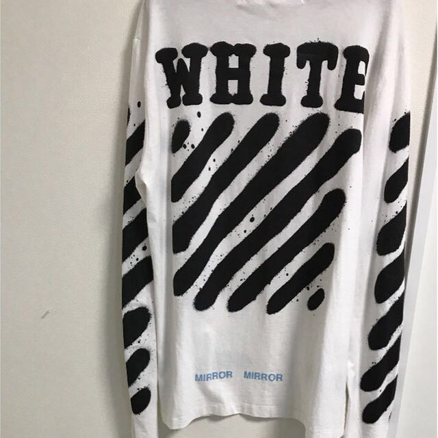 OFF-WHITE(オフホワイト)のOff-White オフホワイト スプレーシャツ  希少Ｍサイズ メンズのトップス(Tシャツ/カットソー(七分/長袖))の商品写真