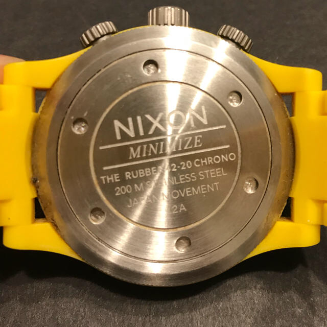 NIXON(ニクソン)のNIXON/ニクソンイエローユニセックス 腕時計 メンズの時計(腕時計(アナログ))の商品写真