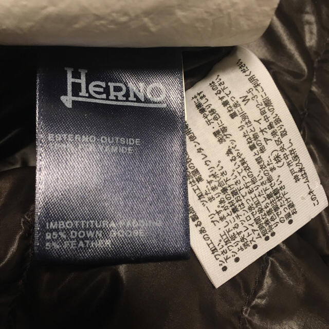 HERNO(ヘルノ)のヘルノ正規店購入フード付きダウンジャケットコート茶44モンクレールタトラス レディースのジャケット/アウター(ダウンコート)の商品写真