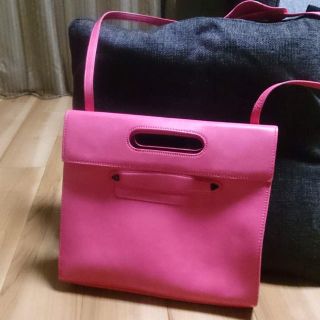 チャールズアンドキース(Charles and Keith)の２wayバッグ(ショルダーバッグ)