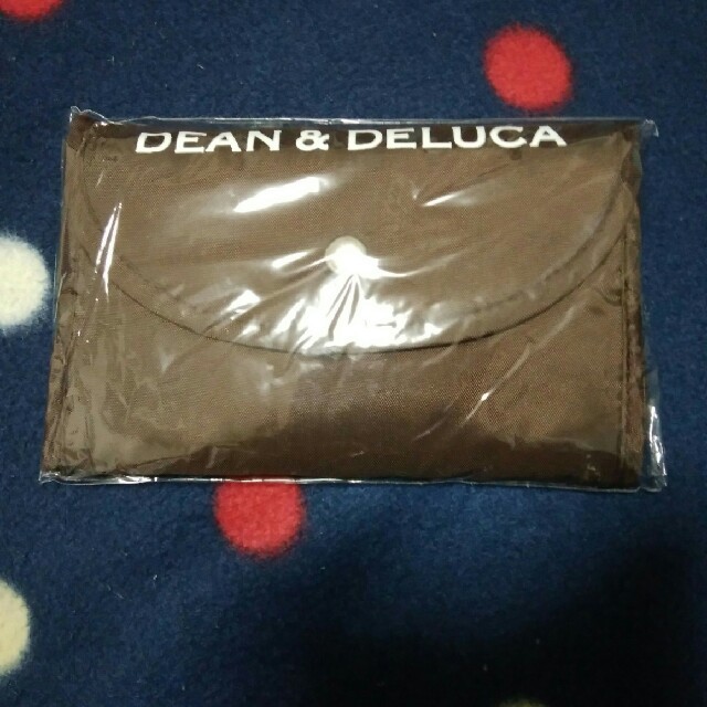 DEAN & DELUCA(ディーンアンドデルーカ)のDEAN＆DELUCA☆大人気☆新品未使用☆携帯便利☆折り畳み式エコバッグ(茶) レディースのバッグ(エコバッグ)の商品写真