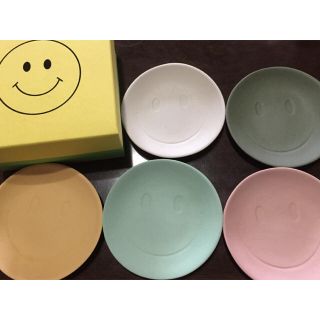 小皿 スマイル ニコちゃん 新品未使用(食器)