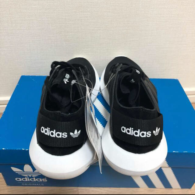 adidas(アディダス)の新品 アディダスオリジナルス チュブラー TubularViral 23.5cm レディースの靴/シューズ(スニーカー)の商品写真