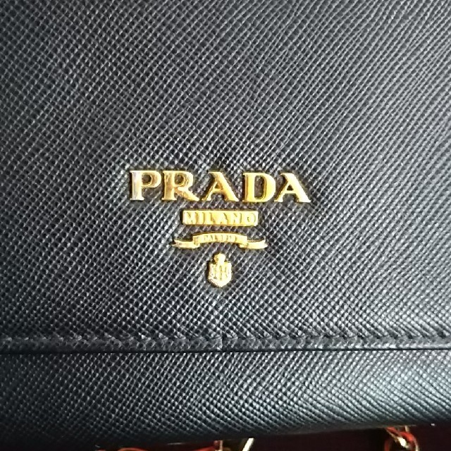 PRADA(プラダ)のプラダ サフィアーノ チェーショルダー ウォレット 黒 レディースのファッション小物(財布)の商品写真