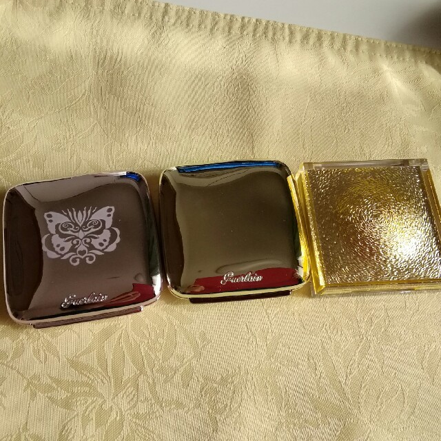 GUERLAIN(ゲラン)のIchi様専用　ゲラン　アイシャドウ　３個セット　イエローベースさん向け コスメ/美容のベースメイク/化粧品(アイシャドウ)の商品写真