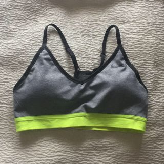 ナイキ(NIKE)のNIKE  ブラトップ(トレーニング用品)