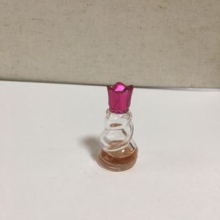 ニナリッチ(NINA RICCI)のニナリッチ レ ベル ドゥ リッチ 2 オーデトワレ 4ml(香水(女性用))