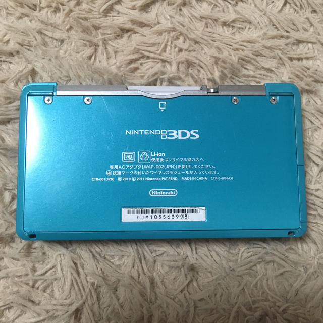 ニンテンドー3DS(ニンテンドー3DS)のニンテンドー3ds本体☆ポケモンサン等ソフト＋充電器付セット☆ エンタメ/ホビーのゲームソフト/ゲーム機本体(携帯用ゲーム機本体)の商品写真