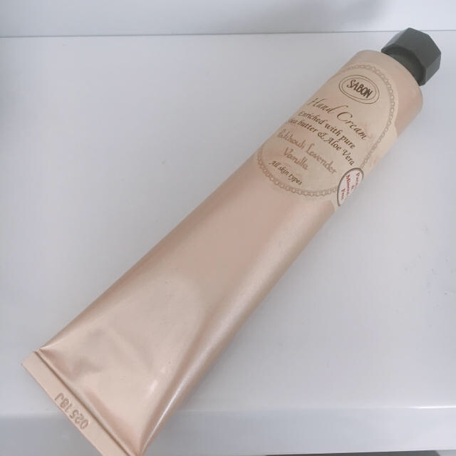 SABON(サボン)のSABON パチュリラベンダーバニラ ハンドクリーム 新品未使用♡ コスメ/美容のボディケア(ボディローション/ミルク)の商品写真