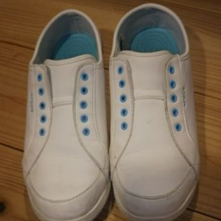 クロックス(crocs)のねこたん様専用☆crocsスニーカー(スニーカー)